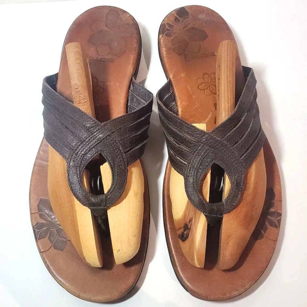 Merrell Thong Sandal Lidia Mahogany Women's Size 10 Leather J46304 Slip-on